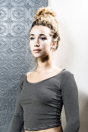 How To Get An Effortless Top Knot