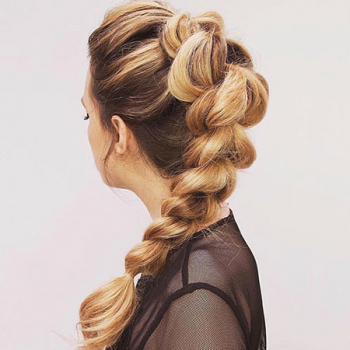 All You Need To Know About Going Blonde – Top Tips from Mova Hair Salons in Staines & Virginia Water